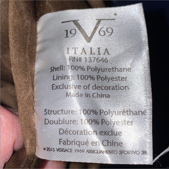 Versace 1969 Abbigliamento Sportivo
Also referred to as Versace 1969. - Picture 11 of 12